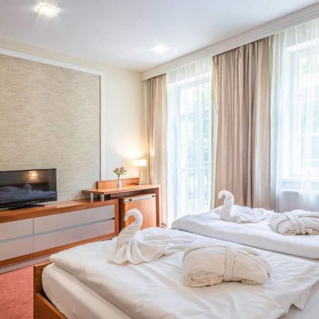Hotel Reza Františkovy Lázně 외부 사진