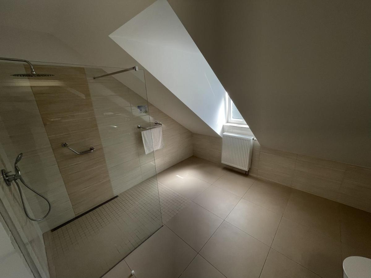 Hotel Reza Františkovy Lázně 외부 사진