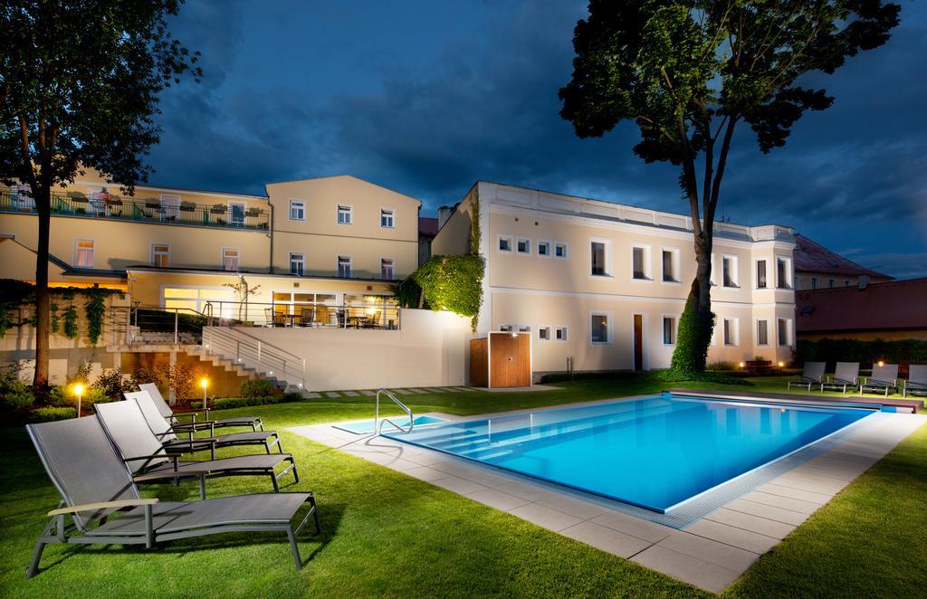 Hotel Reza Františkovy Lázně 외부 사진